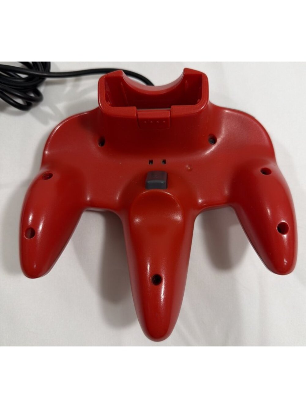 Red Nintendo 64 Controller - Picture 7 of 9